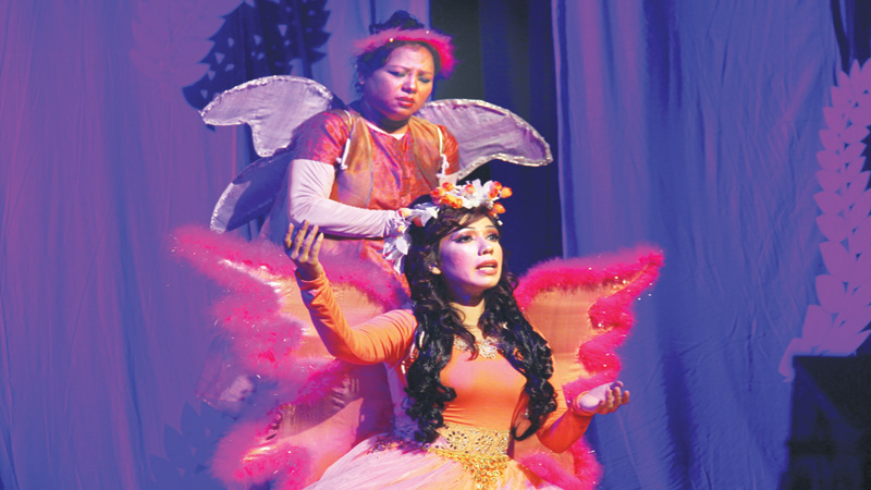 ‘Gahar Badshah O Banesa Poree’ at Shilpakala today
