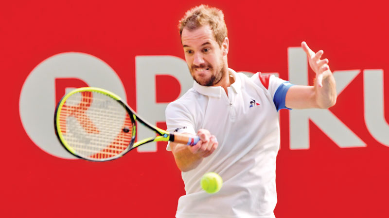Gasquet cruises into Tokyo quarters
