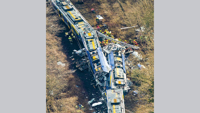 Germany train crash kills 10