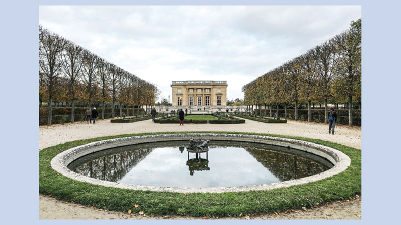 Ghosn under scrutiny over $57,000 wedding