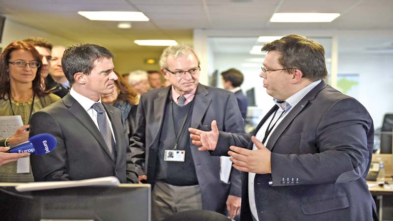 Global markets face rocky day 
as France opens for trade