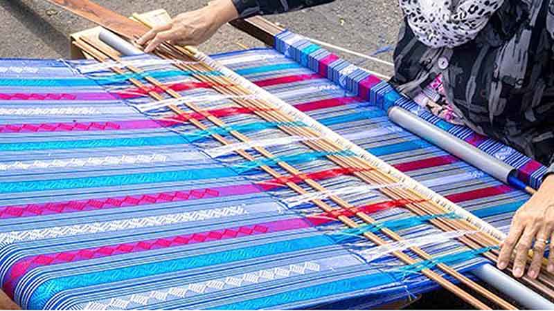 Handloom industry 
needs a boost 
