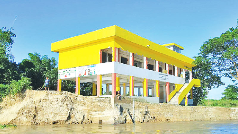 Harirampur edn instts                battered by erosion