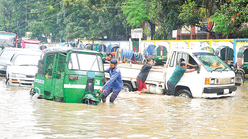 Heavy showers disrupt life
in capital