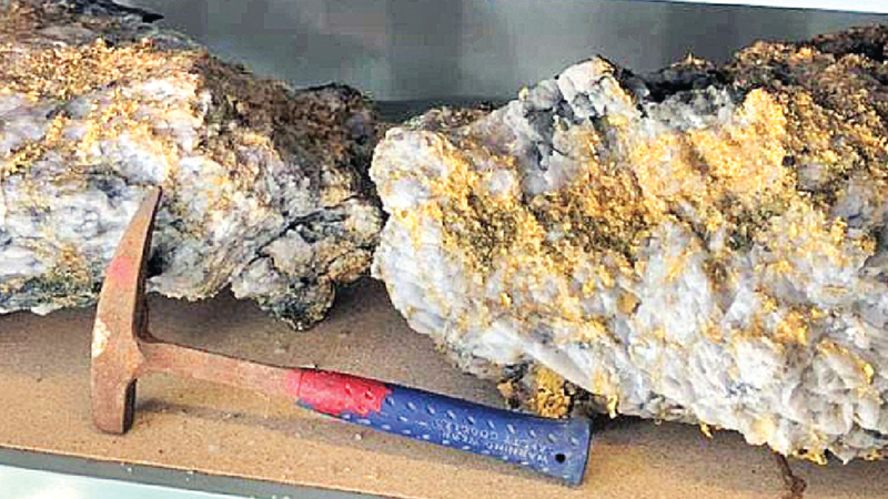 Huge gold-encrusted rocks unearthed in Australia