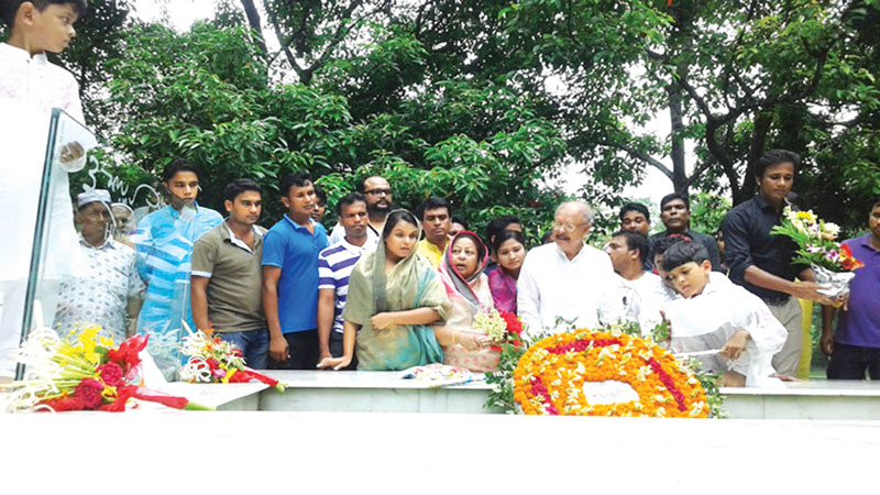 Family, fans remember their own Humayun Ahmed 