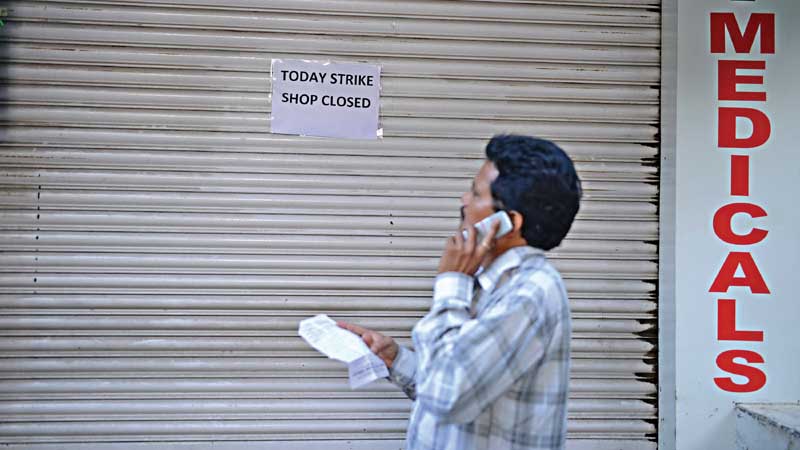 Indias pharmacies shut down to protest online sales