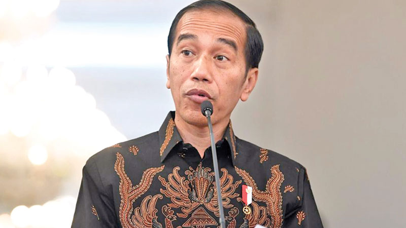 The Indonesian president’s overtures 
to religious conservatives 