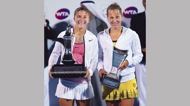 Errani routs Strycova to clinch Dubai title