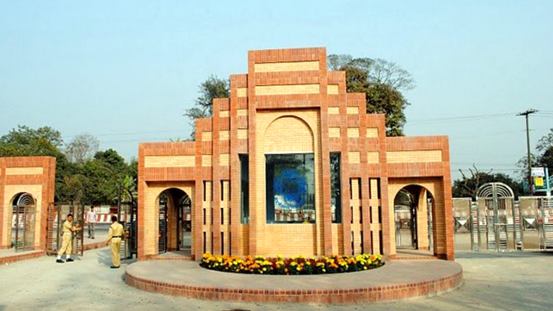 JU students demand cancellation of development fees