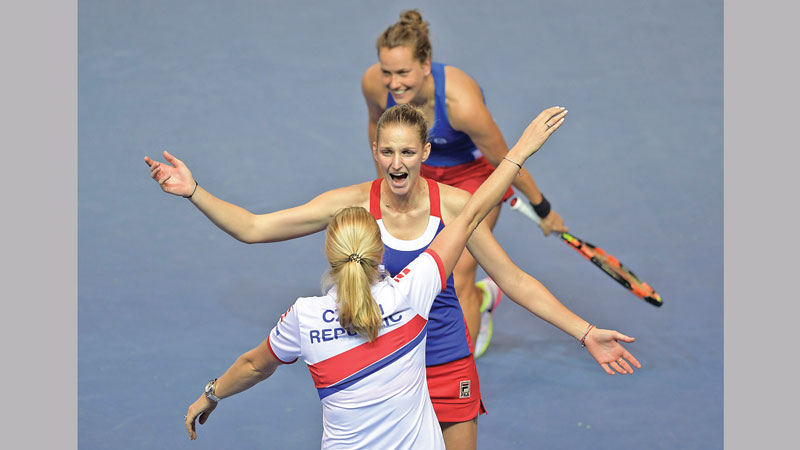 Czech Republic retain Fed Cup title 