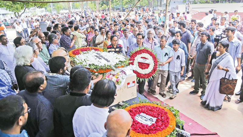 Tributes to Kazi Arif   