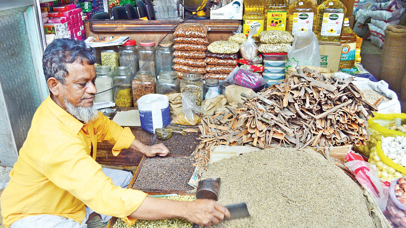Sharp rise in prices of major spices ahead of Eid
