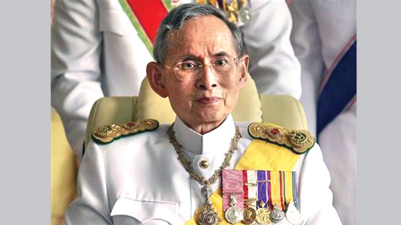 King Bhumibol dies at 88