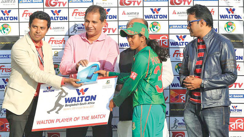 Kubra keeps Bangladesh’s
women team hopes alive