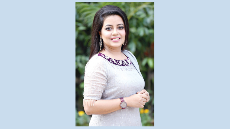 Kona sings in Noakhali dialect