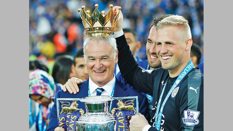 Vardy brace crowns Leicester title party