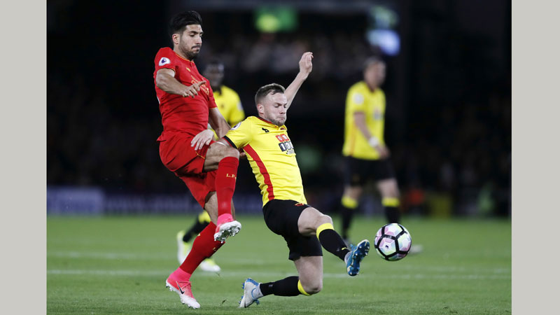 Can cracker tightens Reds’ hold on third