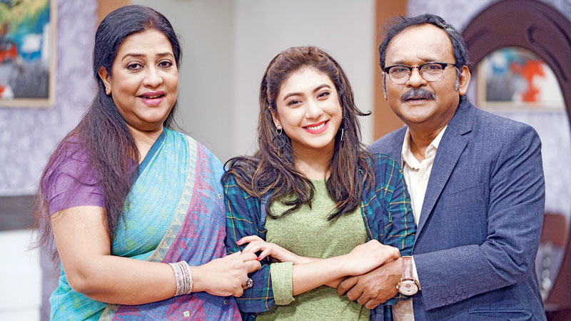 ‘Lukochuri Lukochuri Galpo’