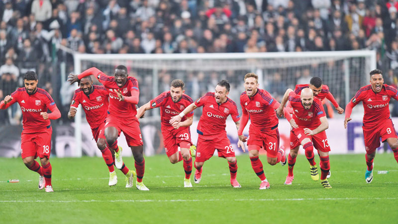 Lyon break Besiktas hearts in penalty shoot-out