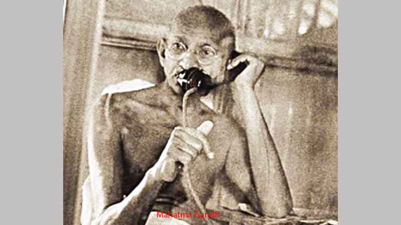 Rare pictures of the last 10 yrs of Gandhi's life