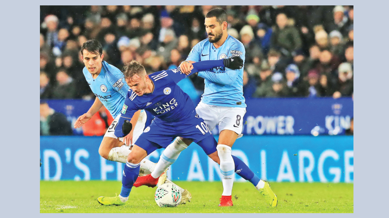 Man City survive shoot-out to reach semis