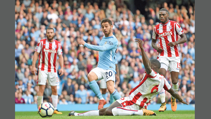 City crush Stoke with magnificent seven