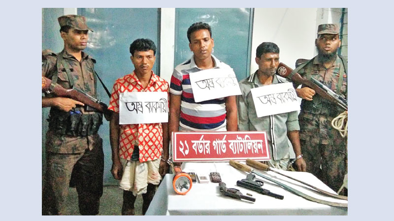3 ‘arms traders’ held in Jessore