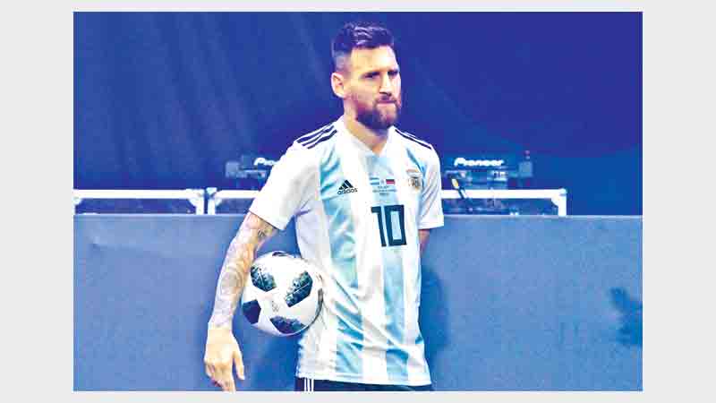 Messi played Clasico at walking pace