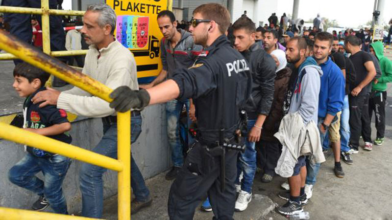 Migrant numbers spike in Hungary, Austria