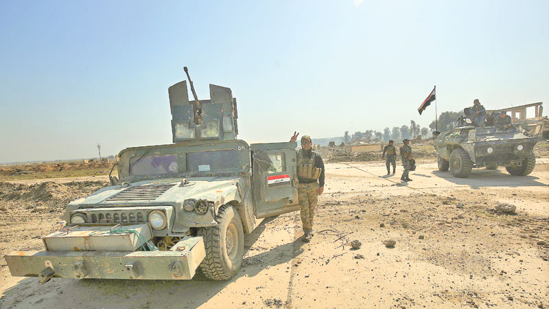 Iraq forces seize Mosul 
airport from IS