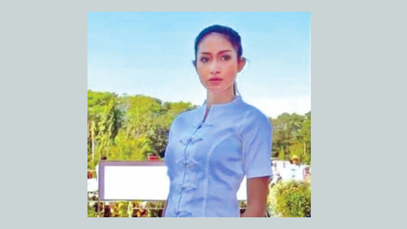 Myanmar beauty queen dethroned over Rohingya