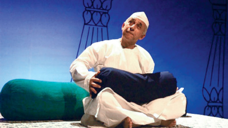 Naseeruddin Shah coming to Dhaka with his stage play