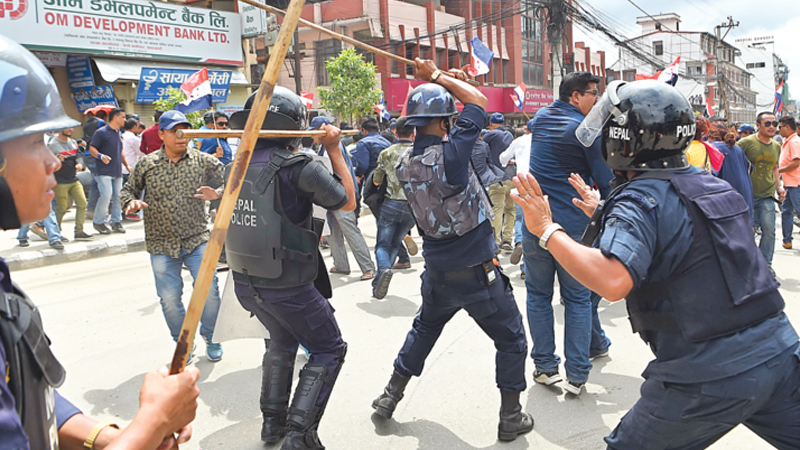Dozens injured in police clashes 