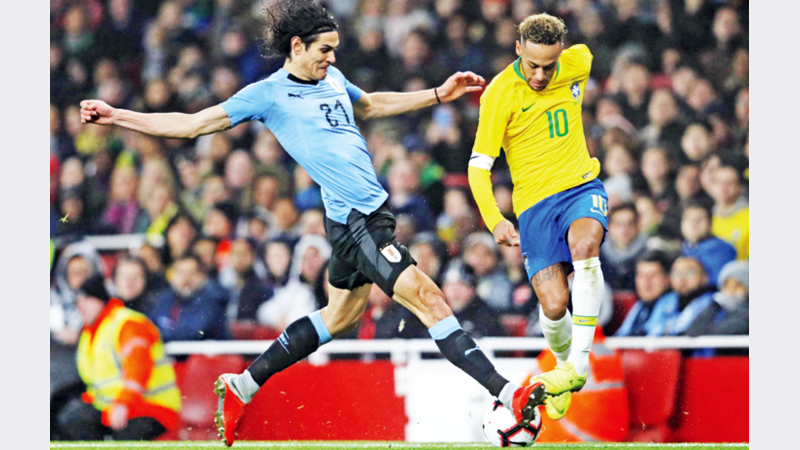 Neymar penalty punishes Uruguay in friendly
