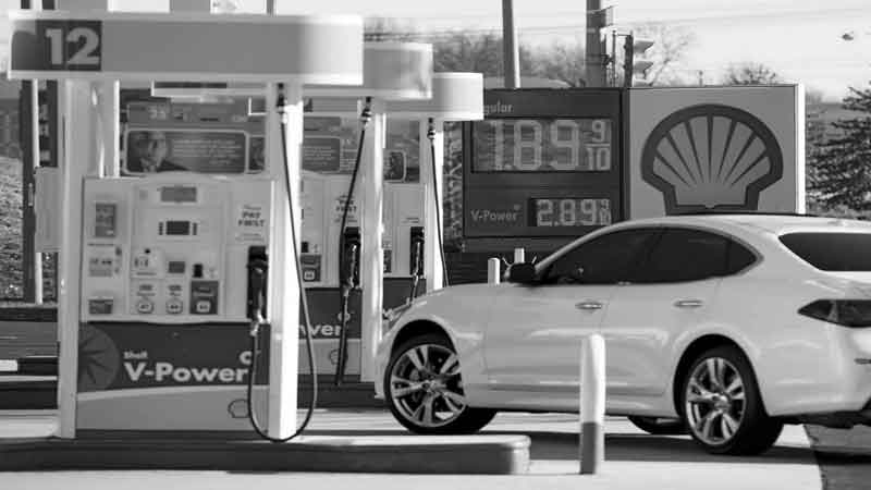 Oil prices slump ahead of 
Iran return to market