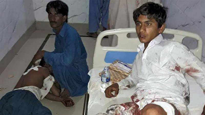 Suicide blast at Pakistan Sufi shrine kills 70