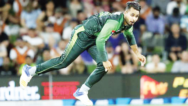 Pakistan crush Zimbabwe in ODI series