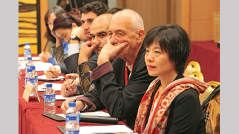 Confucius Institutes：Not only Chinese, but also global