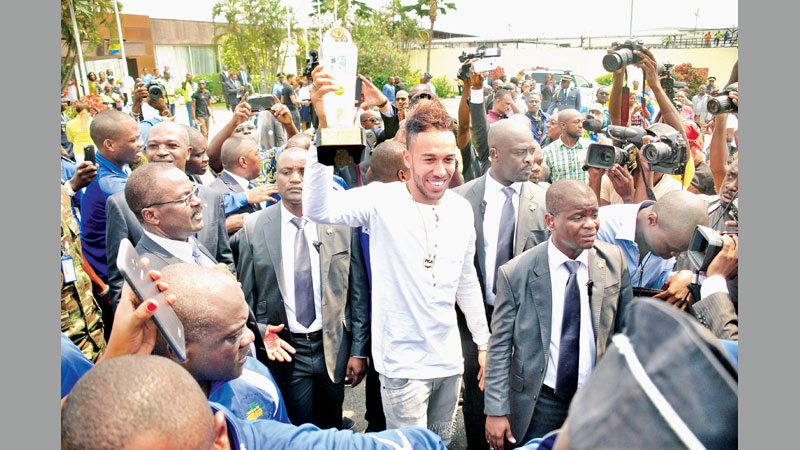 Hero�s welcome for African player of year Aubameyang 