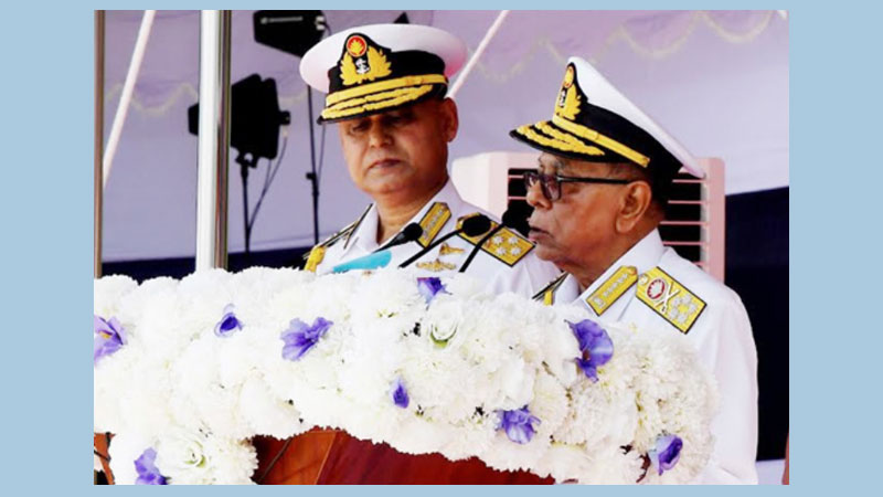 Govt for ensuring time-bound training for Navy: President
