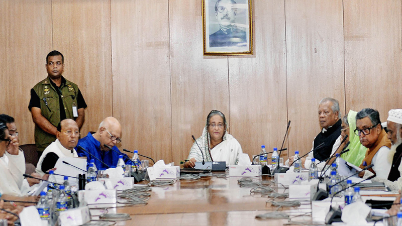 Hasina asks
ministers to mobilise  relief drive