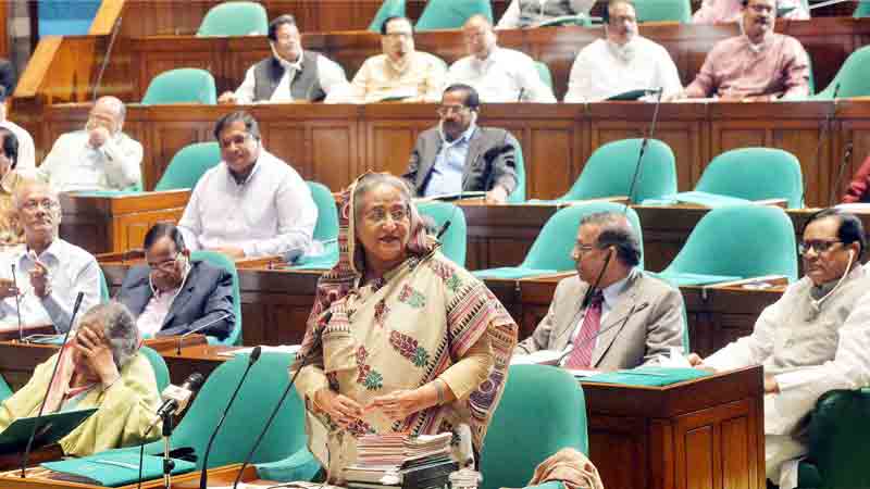 Govt to compensate Bangladeshis hit by refugee influx: PM