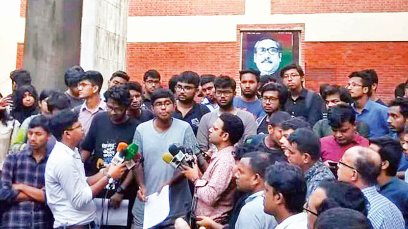 Protesters vow to continue demo