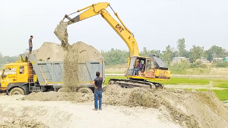 Pungli bridges under threat due to unhindered sand lifting 