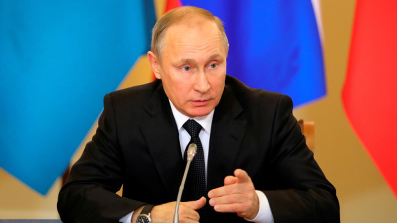 Putin refuses to expel US diplomats, looks to Trump