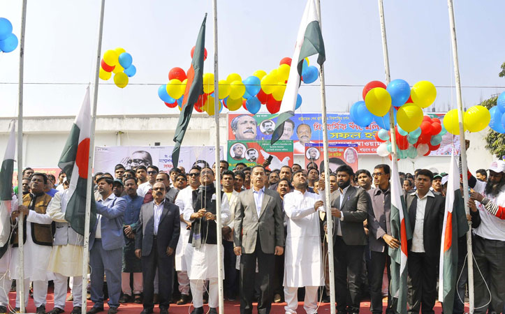 Quader keeps faith 
in president