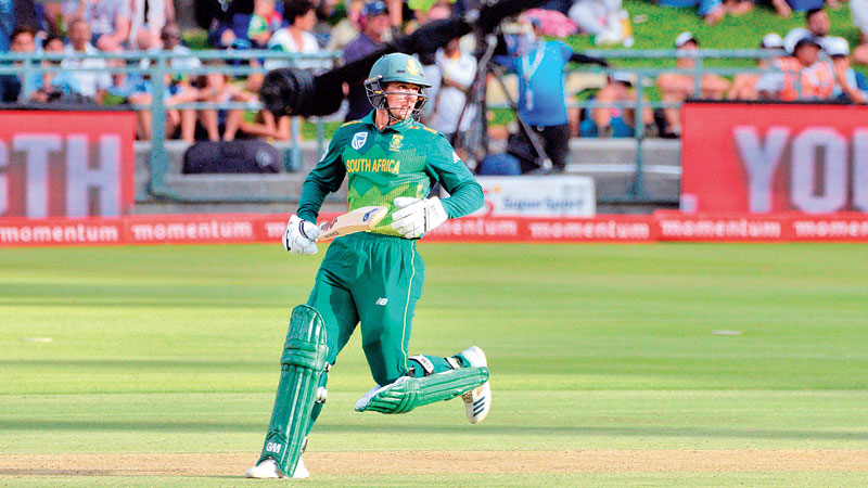 De Kock assault sinks Pakistan 