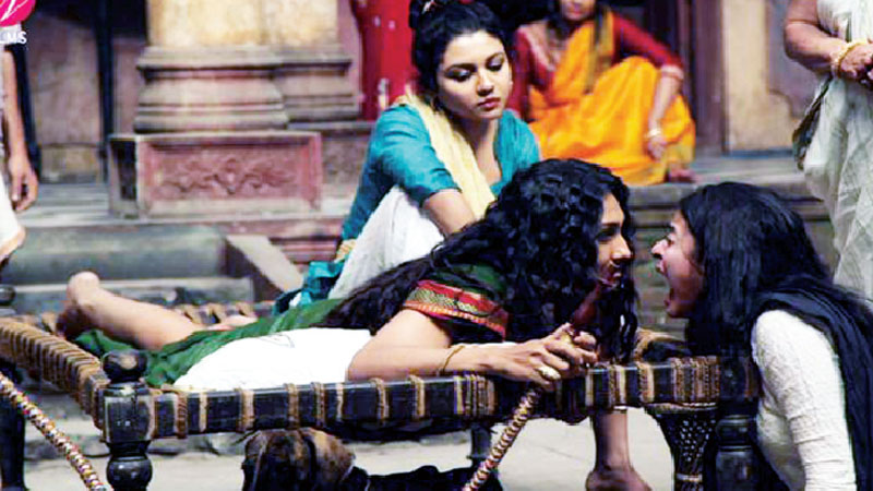 �Amar Bhashar Cholochchitra 1422� kicks off at Dhaka University 