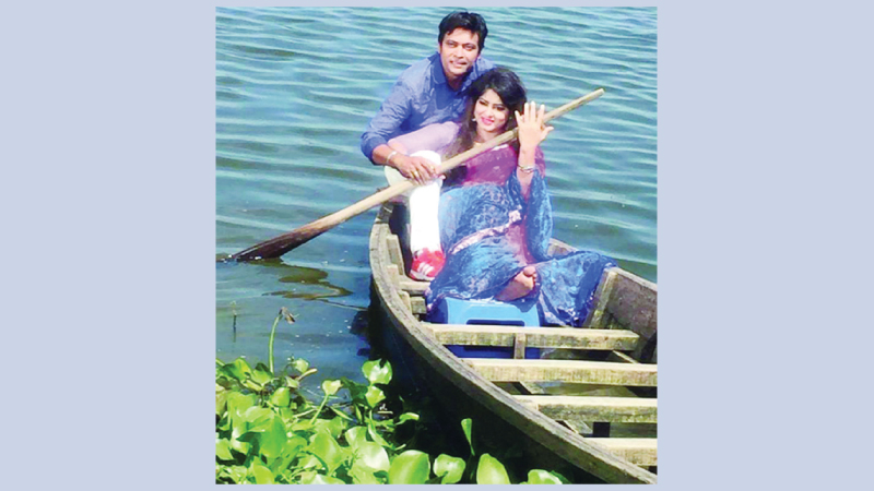 Moushumi-starrer ‘Ratrir Jatri’ gets censor certificate 